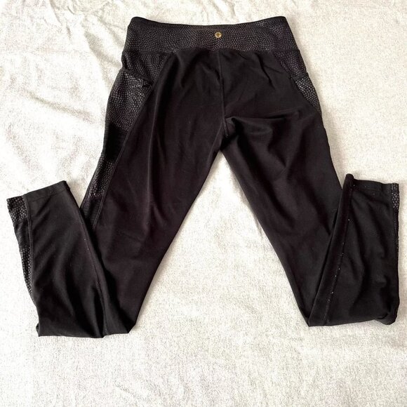 Manduka Black Cropped Yoga Exercise Leggings Size Medium - Picture 1 of 3